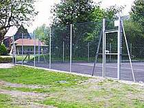 2750mm high tennis court chain link fence - galvanised steel fence posts